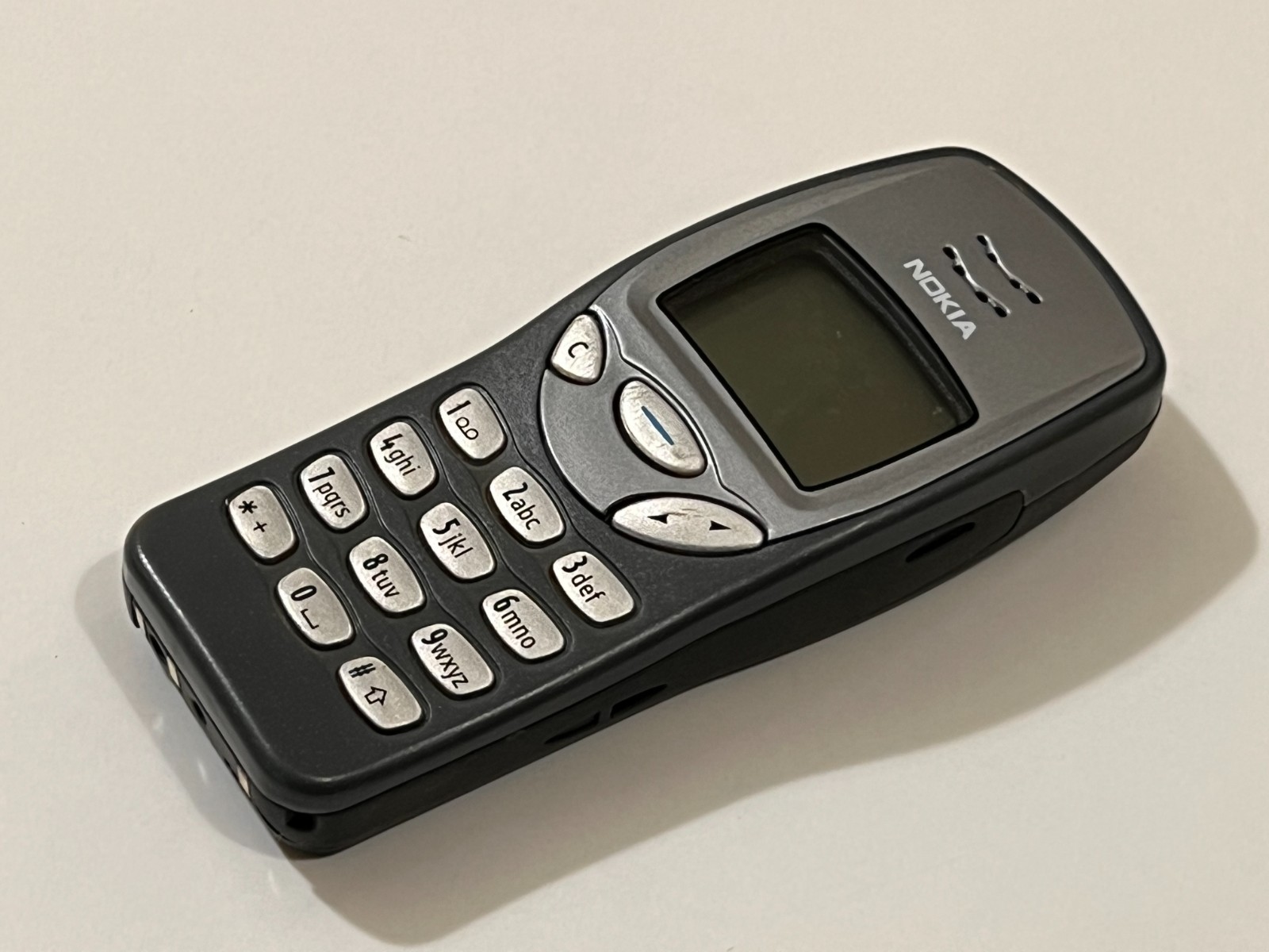 Nokia 3210 NSM-8 Grey color Gsm Vintage Mobile Phone