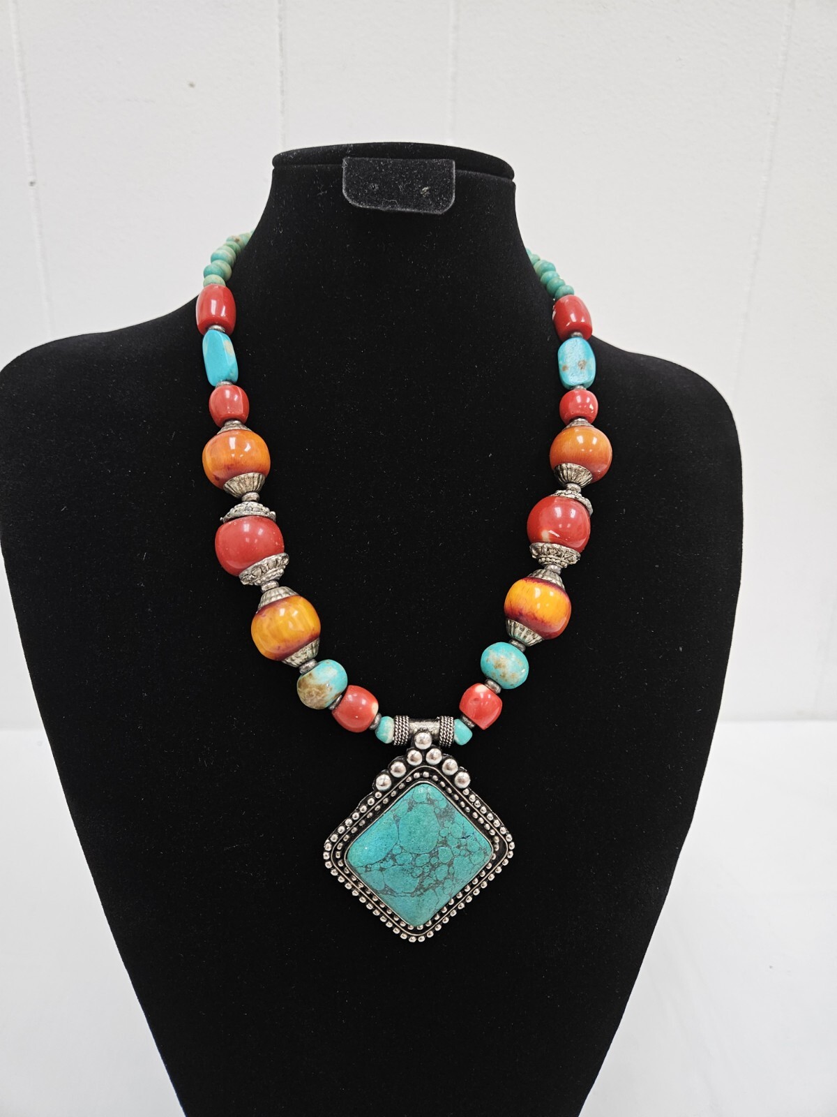 Assorted Resin Beads Tribal Women Pendent Ethnic Fashion Necklace 17"