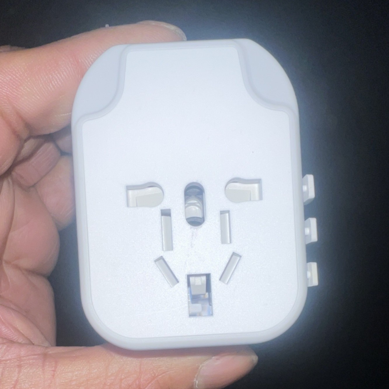 Universal Travel Adapter 2 USB 2 Type-C EU/UK/USA/AUS 3.4A White JY-303B-C2