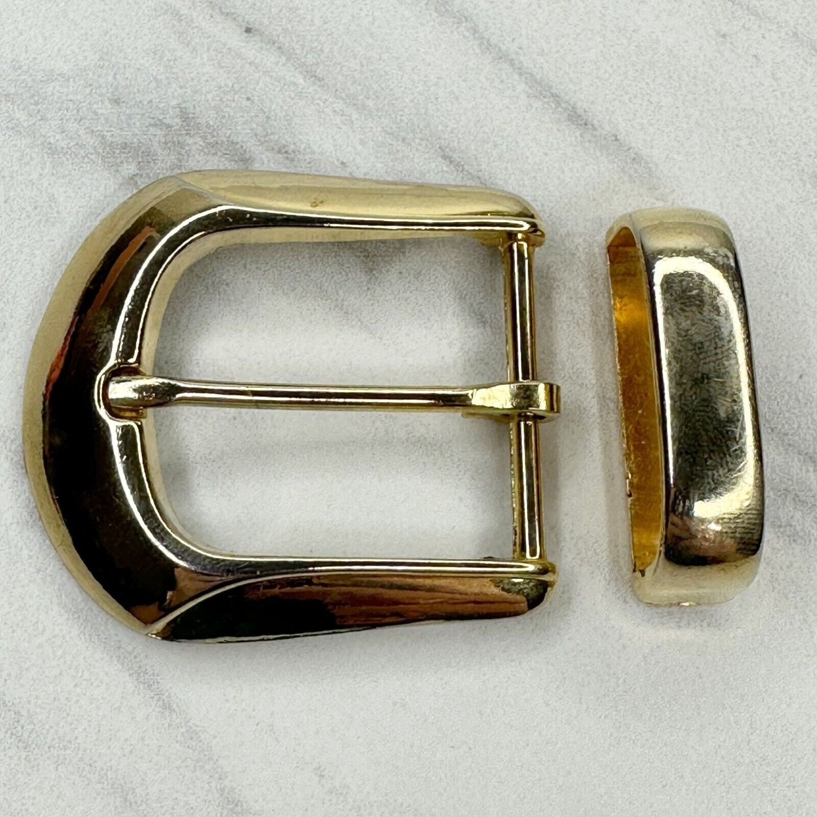 Vintage Gold Tone Simple Basic Belt Buckle with Keeper