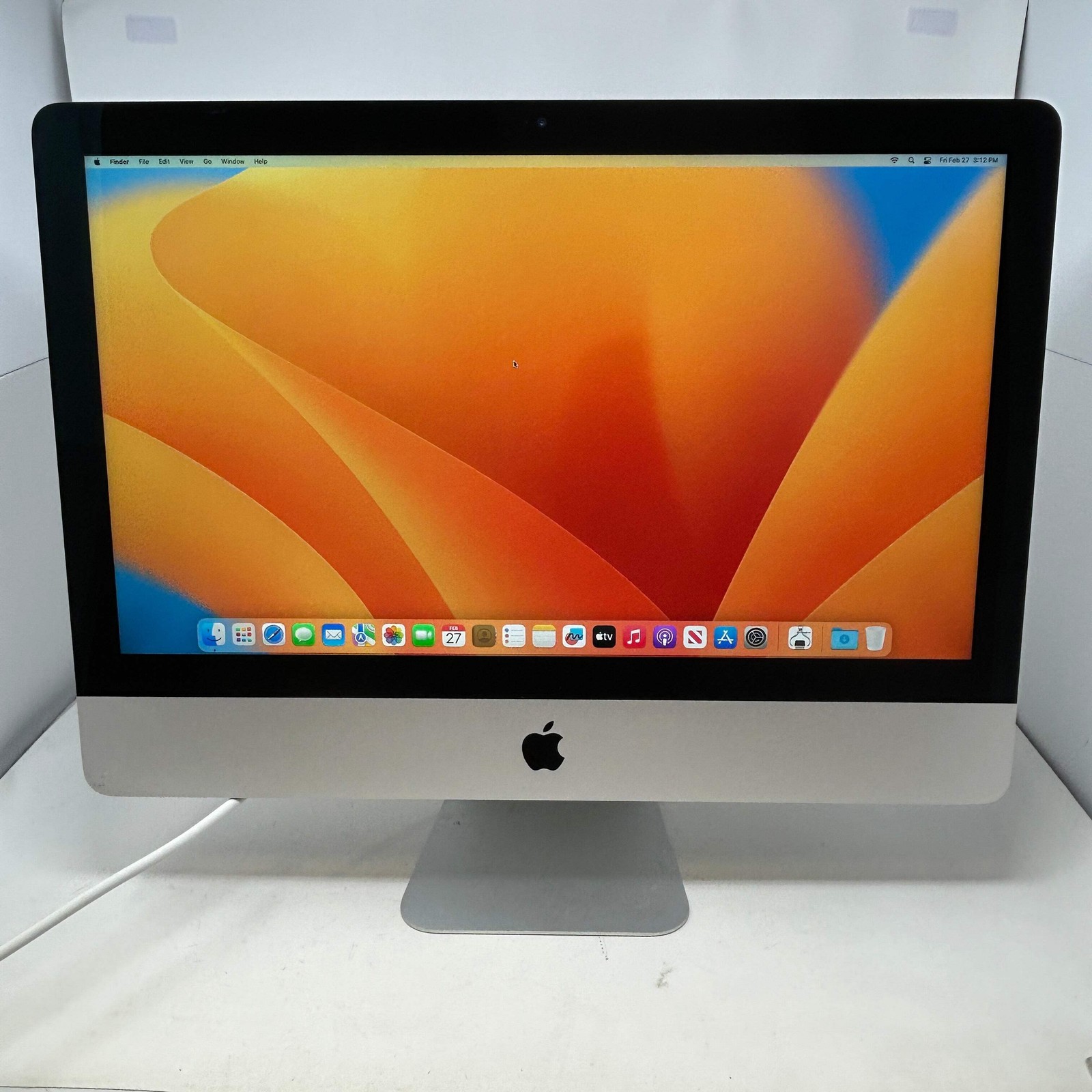 2017 Apple iMac 21.5" i5 2.3GHz 8GB RAM 1TB SSD Silver A1418