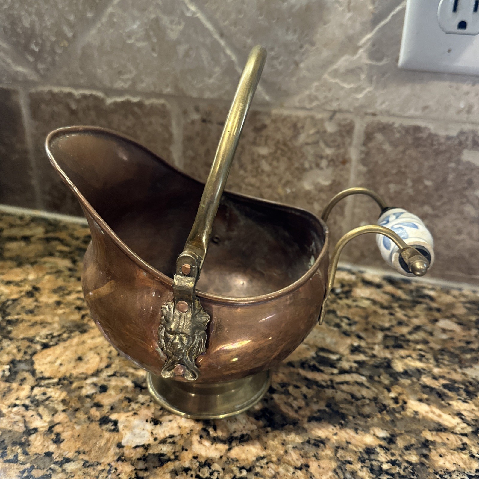 Vtg Copper Brass Coal Ash Scuttle Bucket Delft Porcelain Handle Lion Head Fire