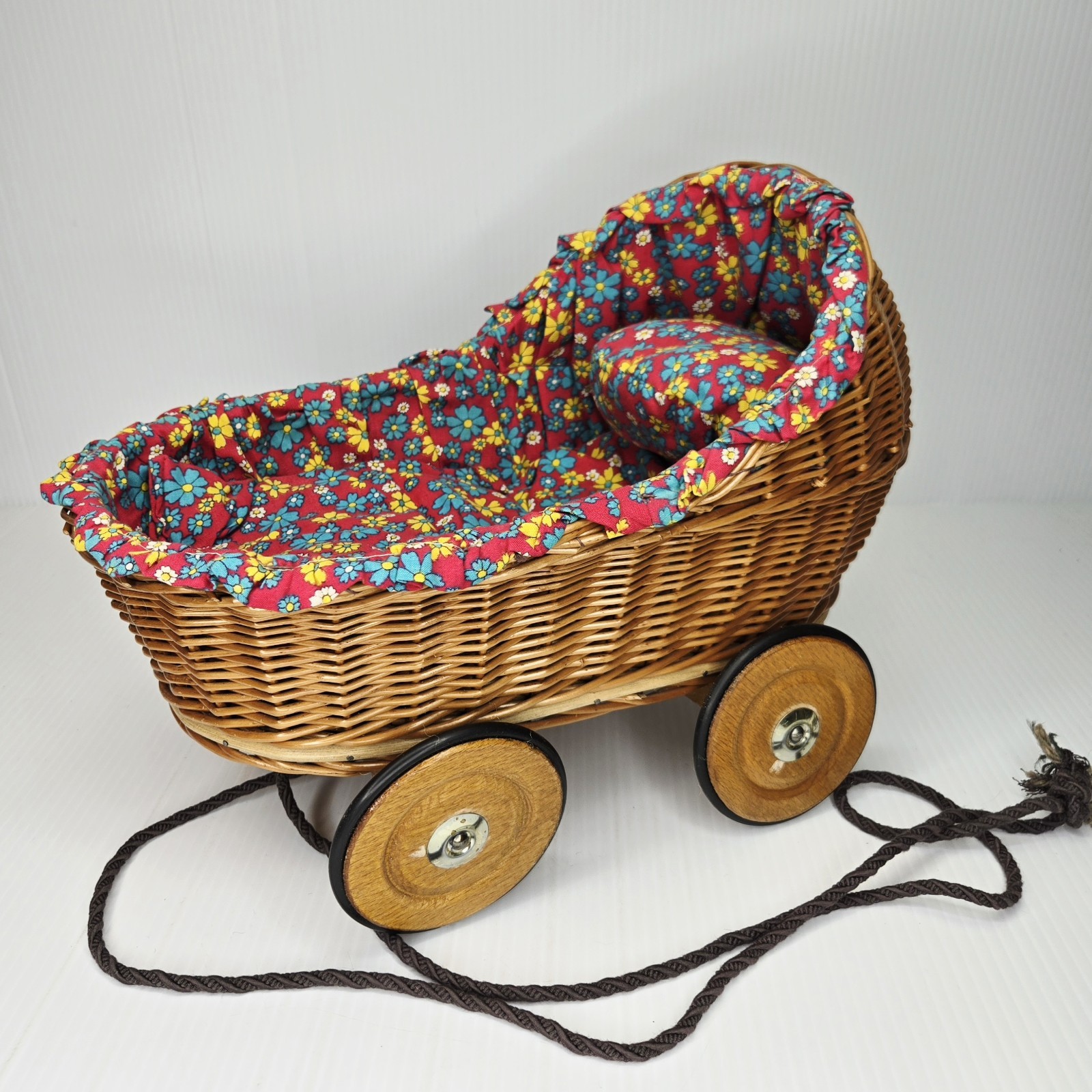 Vintage Wicker Baby Doll Stroller Moving Wood Wheels Pull String Floral Liner 