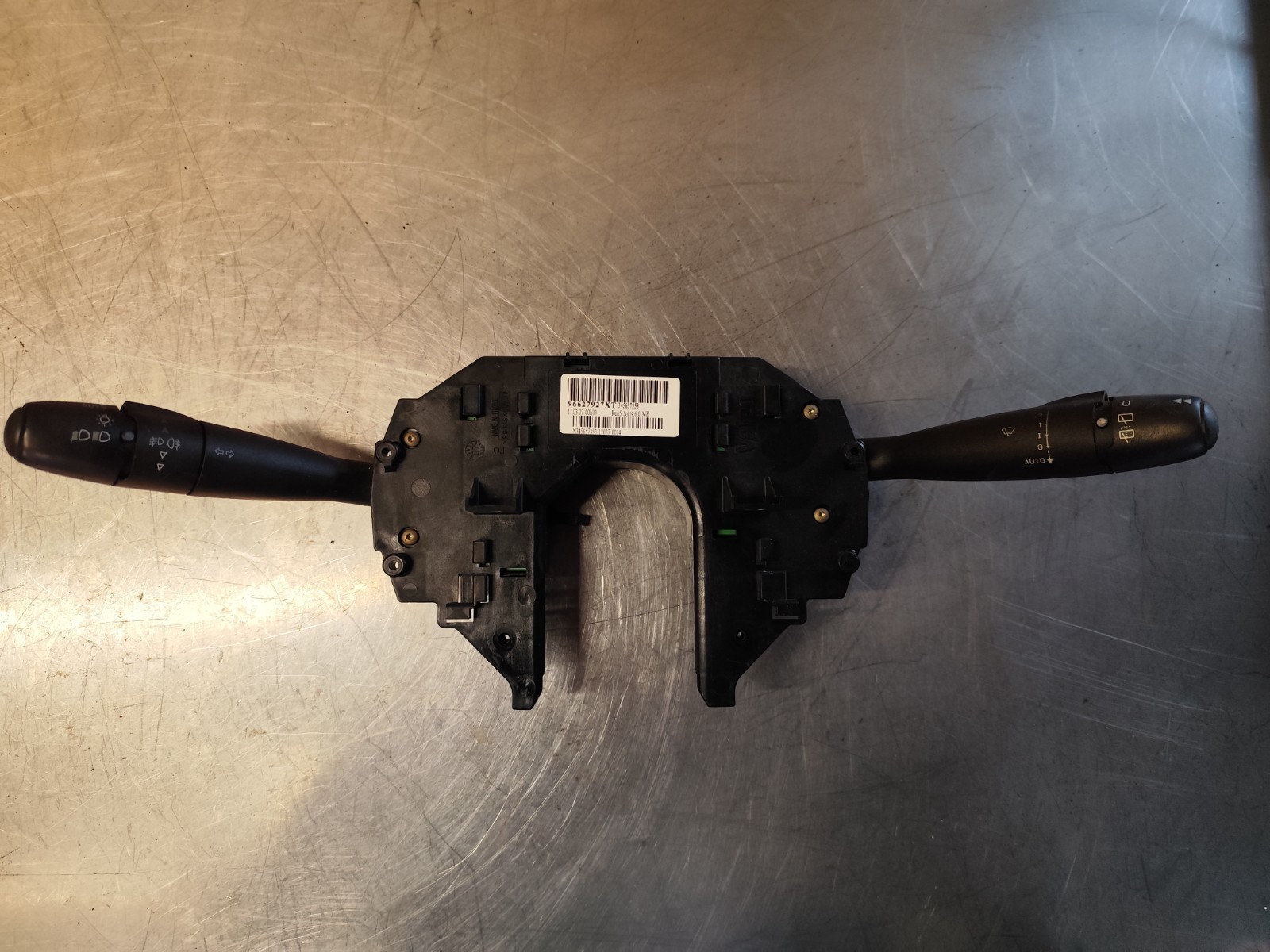 COMMODO CITROEN C4 1 I COUPE 1.6 HDI 110CV 5P 96627927XT