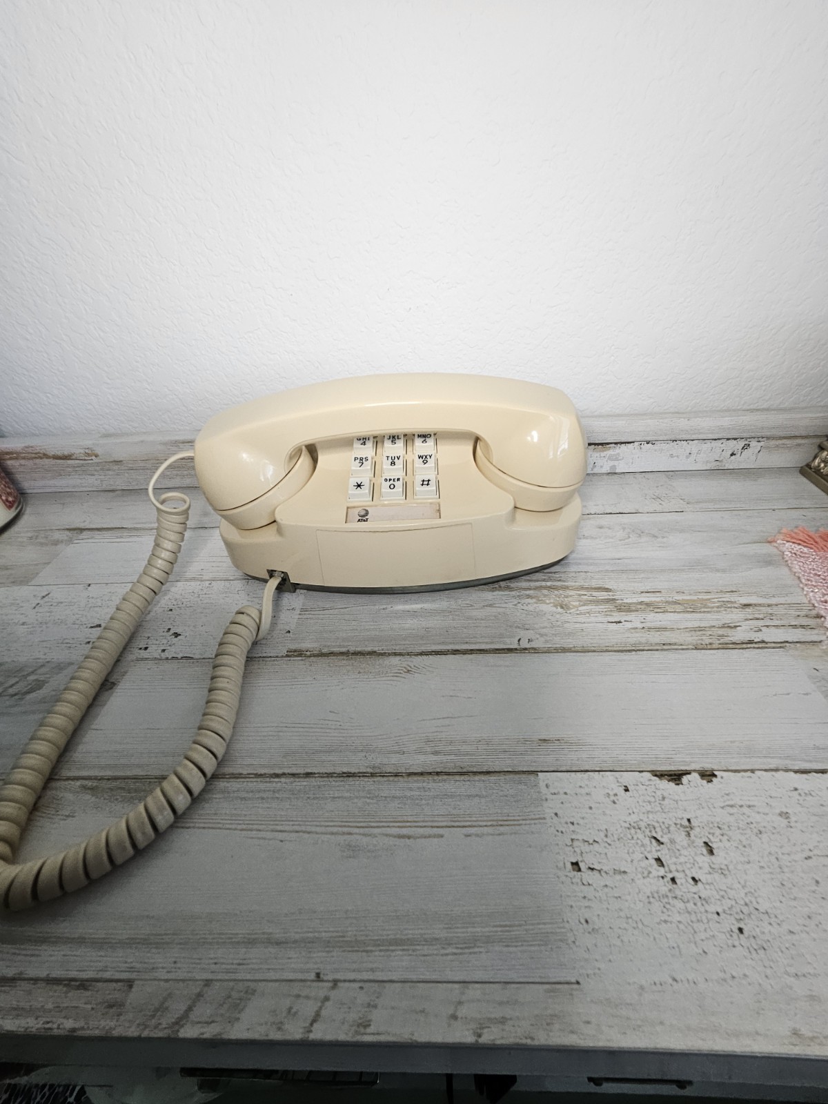 AT&T CS2702BMG Trimline Corded Telephone Beige 1-Line Home Office Phone