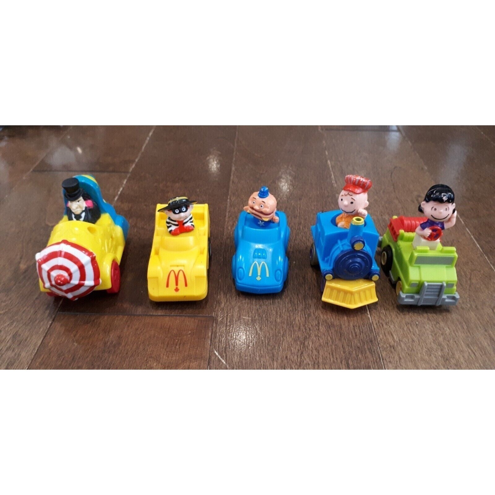 Lot of 5 Vintage VTG McDonald's toys Peanuts/DC/McDonald's
