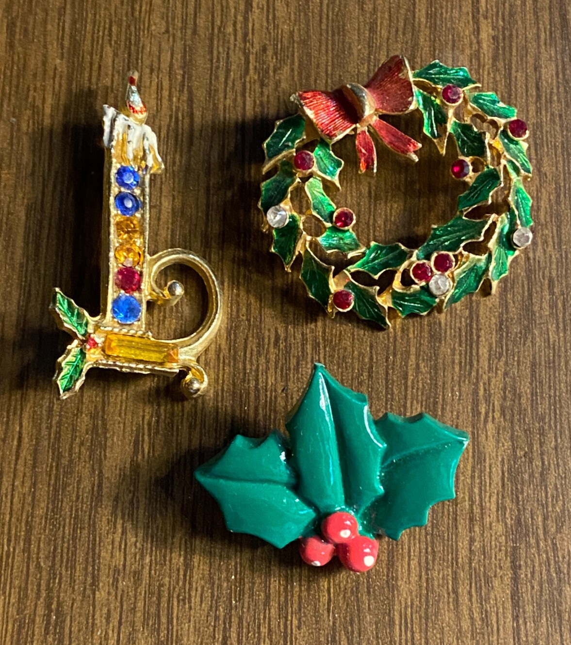 3 Vintage Enamel Rhinestone Candle Wreath Christmas Gold Tone Pins Brooch
