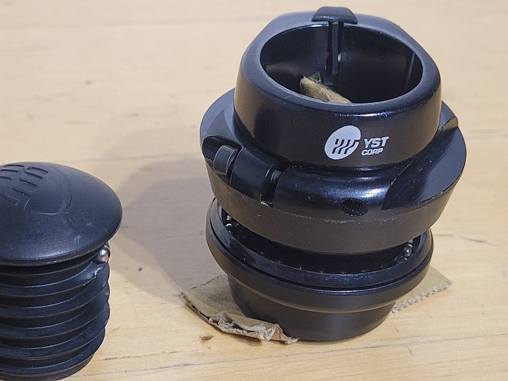 NOS Headset YST 1-1/8" G-Force Threaded Black