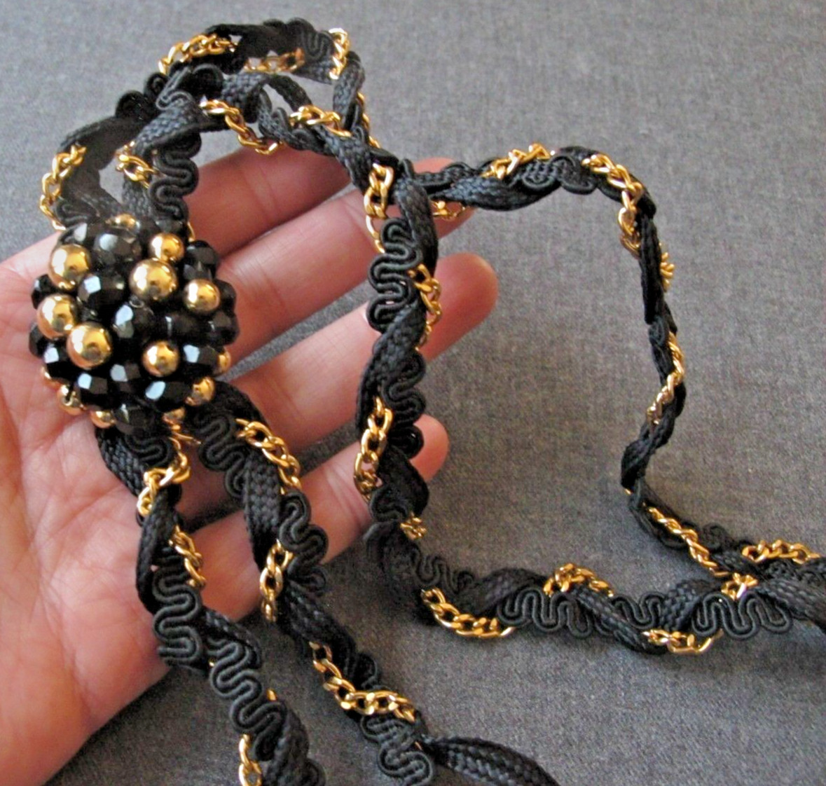 VINTAGE 80'S GOLDEN BLACK BEADED MEDALLION CHAIN & PASSEMENTERIE STRAP NECKLACE