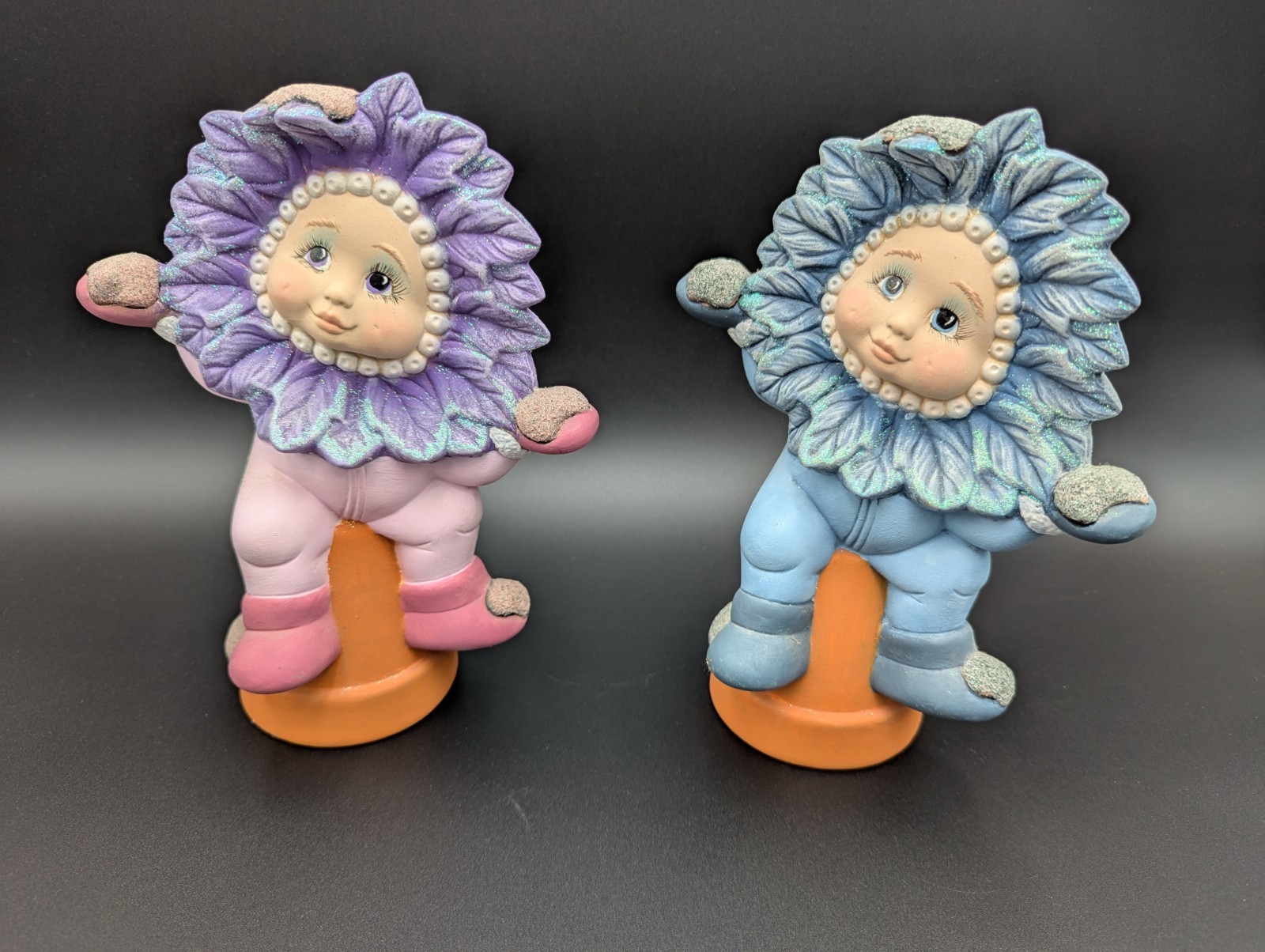 Poinsettia Baby Flower Pot Christmas Figurine Ceramic Tot Snow Donas Lot Of 2
