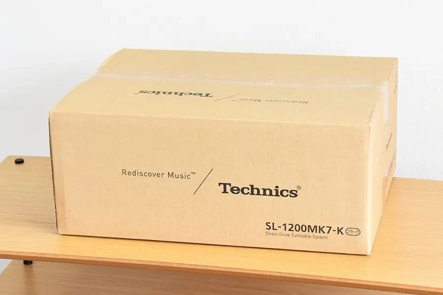 Technics SL-1200MK7-K Technics Direct Drive Turntable System w/Tracking New