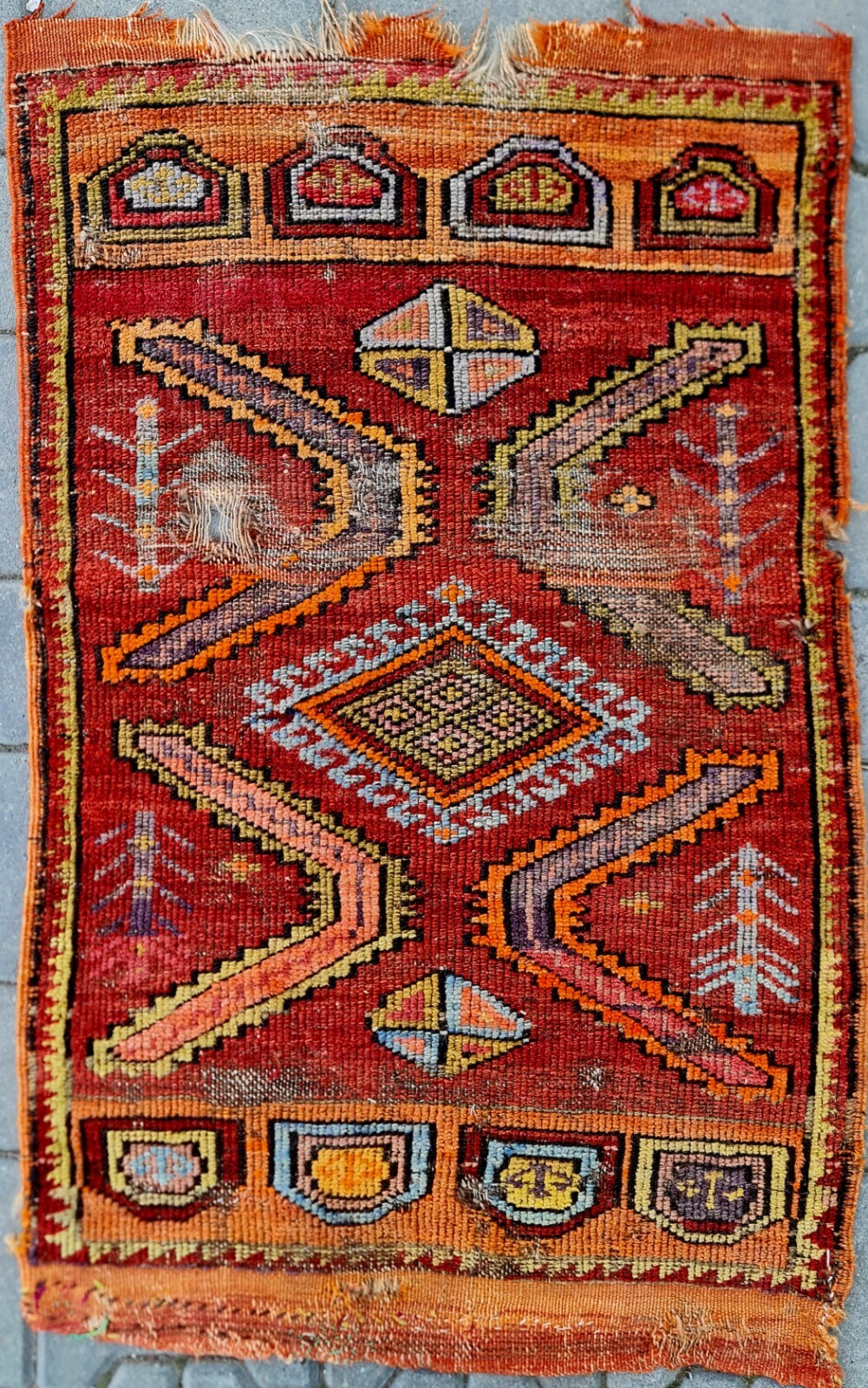 Antique small rug, Rare Finds, Welcome rug, bath room rug, oriental small rug