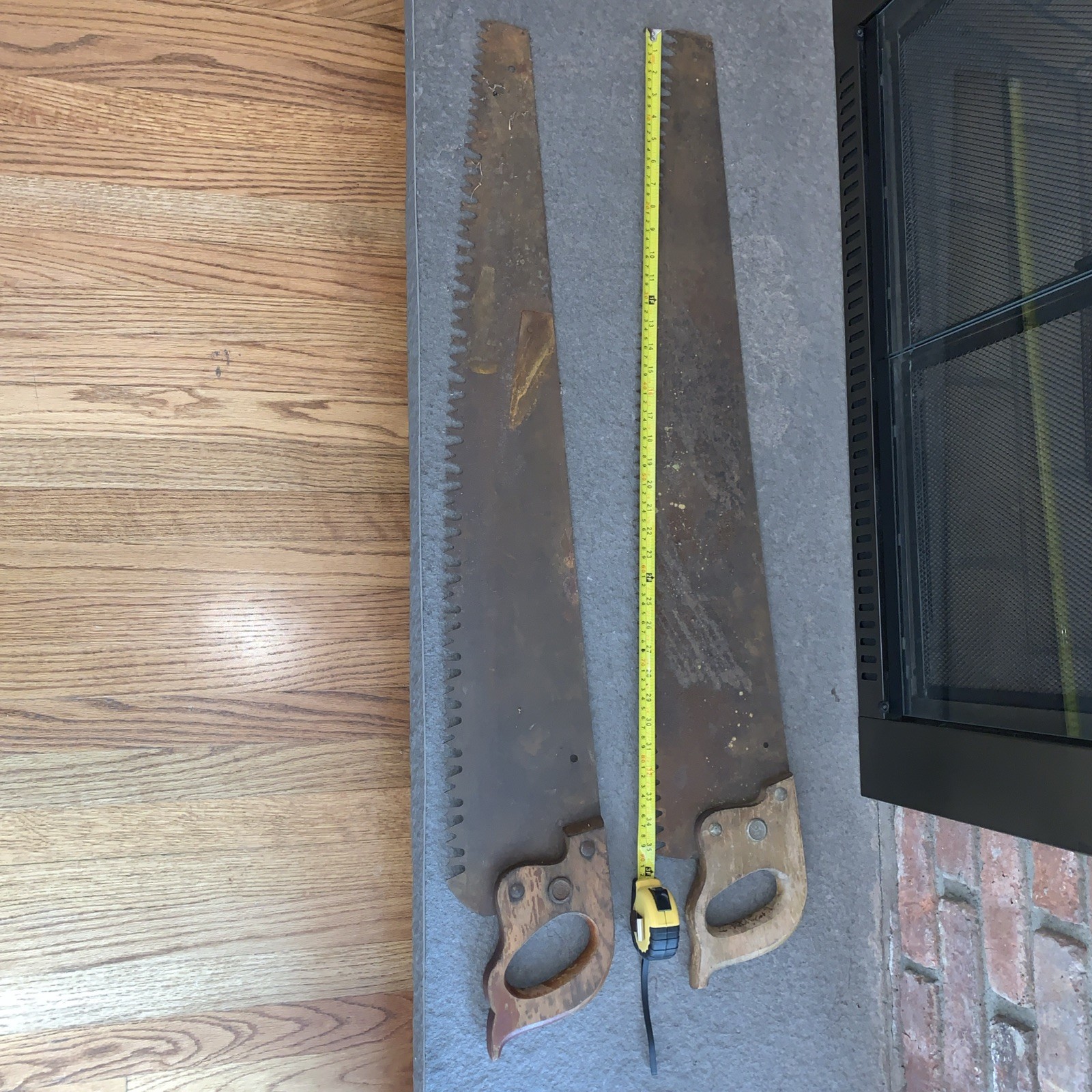 2 Antique Vintage Wood Handle Hand Saw Disston Warranted Superior 34 Inches