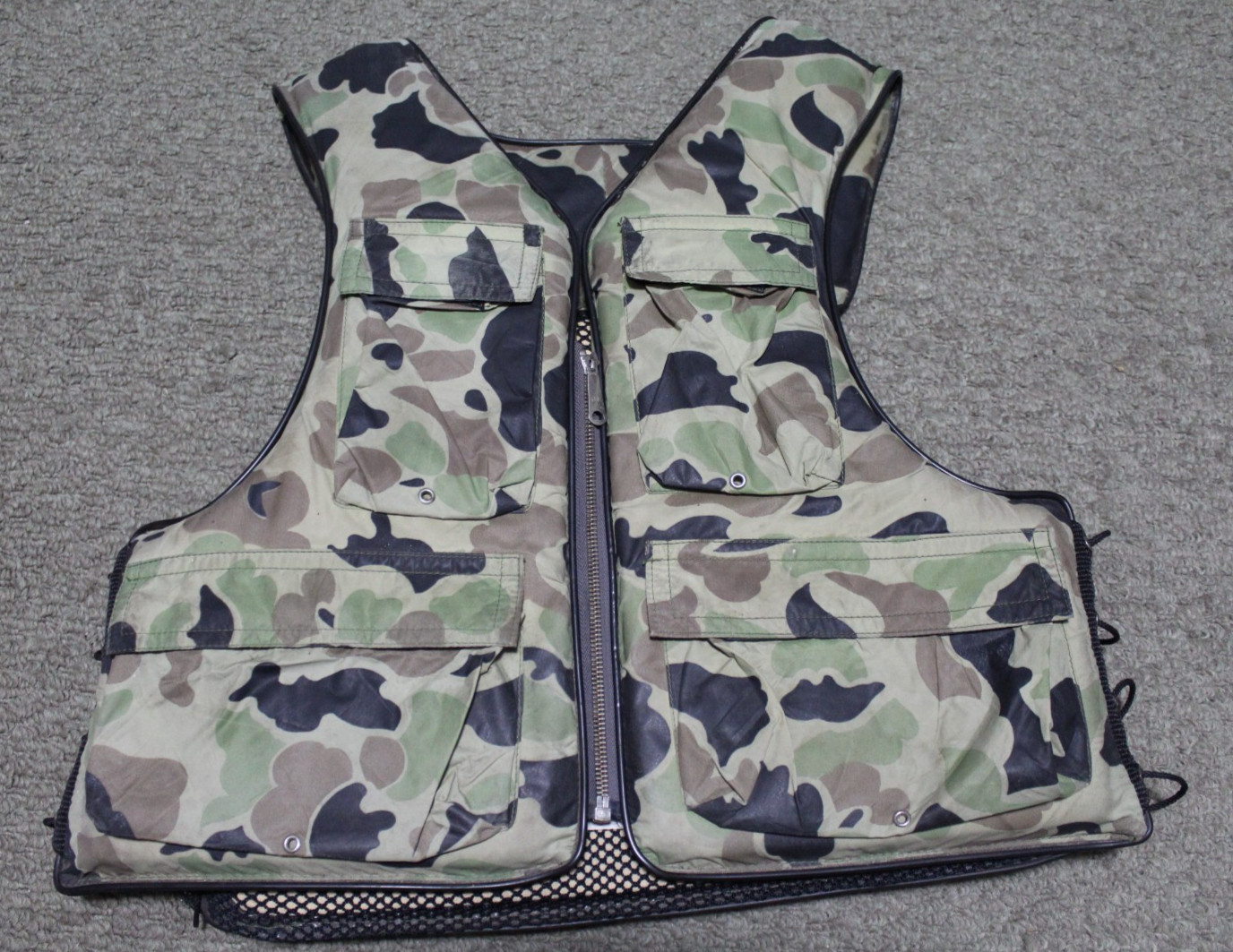 VTG Stearns Sans-Souci II Hunt & Fish Buoyant Life Vest Type 3 Green Camo Large