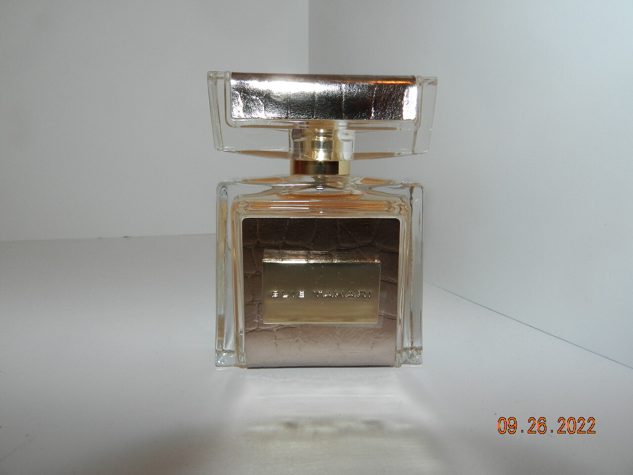 Elie Tahari Classic Eau De Parfum Spray Vaporisateur 1 oz Floral New 