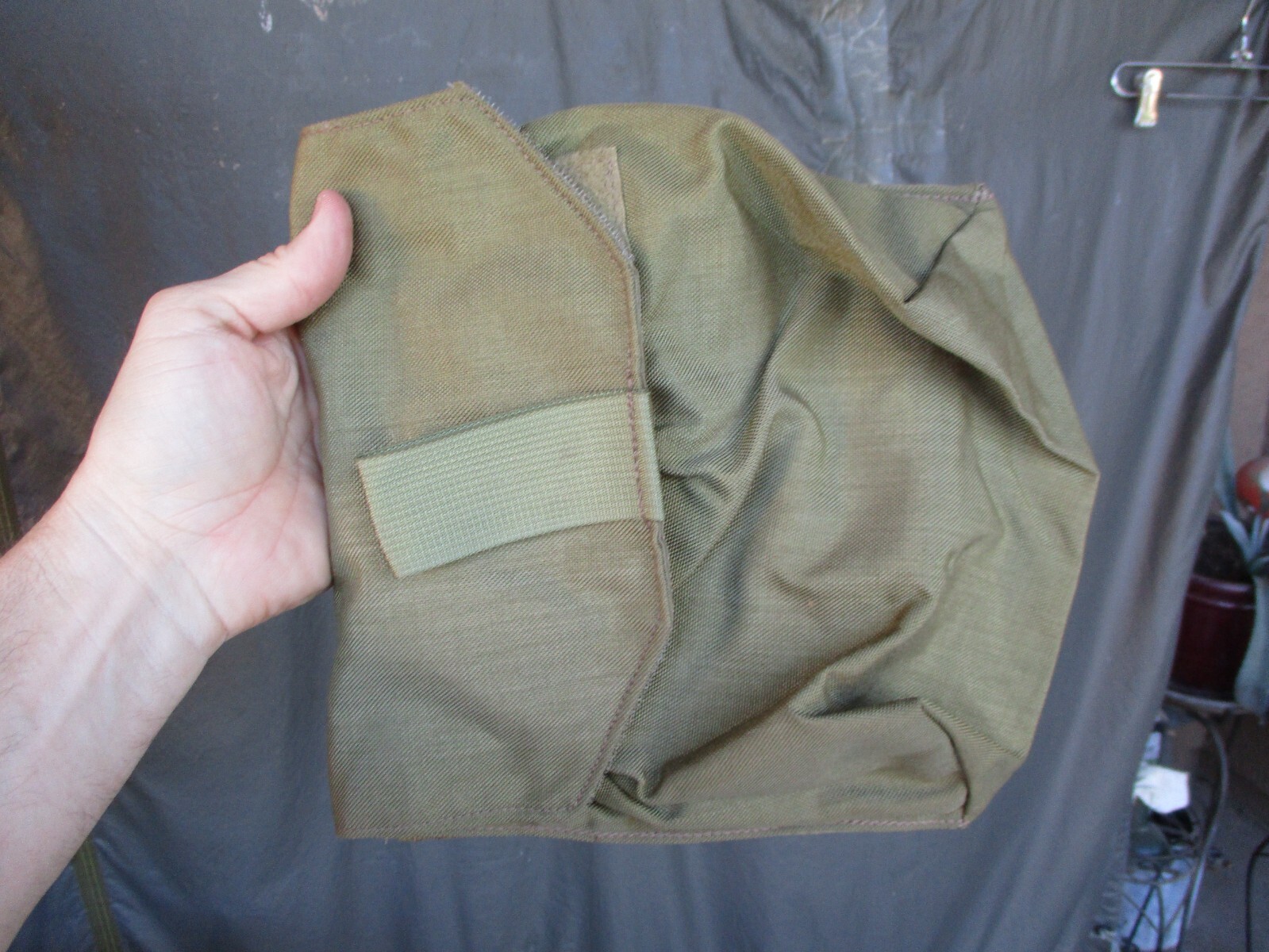 Oldgen 2008 EAGLE INDUSTRIES Khaki Carrier Pouch, SEAL SF SFLCS