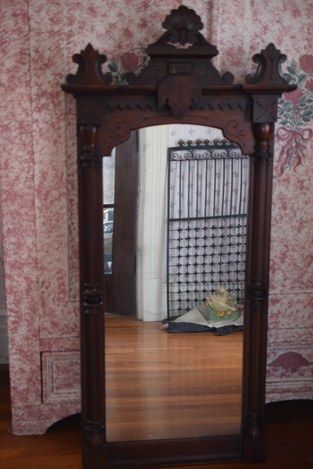 Antique Eastlake Victorian Wall Mirror Incised Columns Crest Original Finish