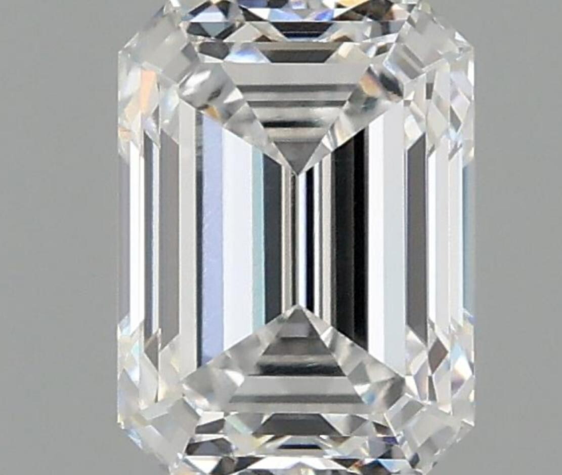 1.50-1.60CT EMERALD (CVD)-LABGROWN DIAMOND-DCOLOUR VVS1CLARITY-IGI CERTIFIED