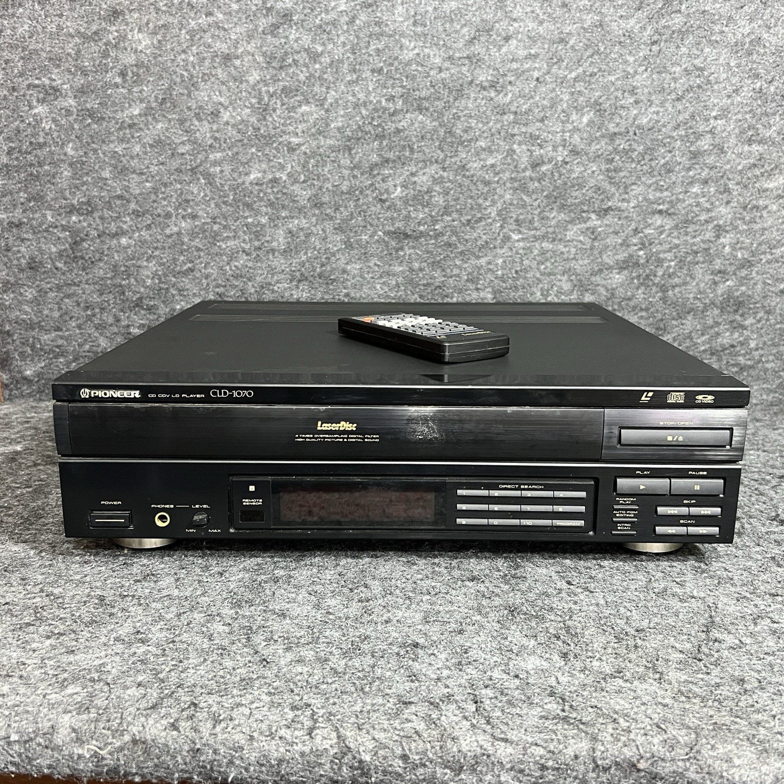 Pioneer Laserdisc CD/CDV/LD Player CLD-1070 Tested Working w Remote