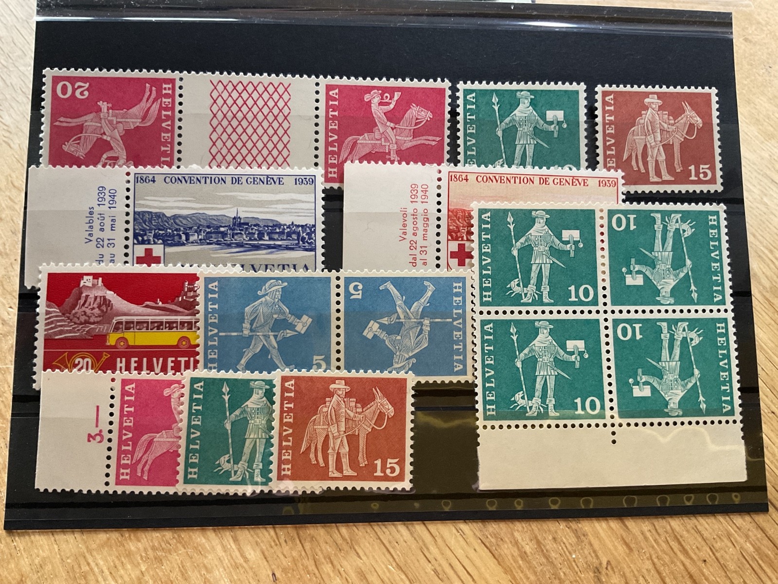 Switzerland  mint never hinged stamps on 3 cards  B3079