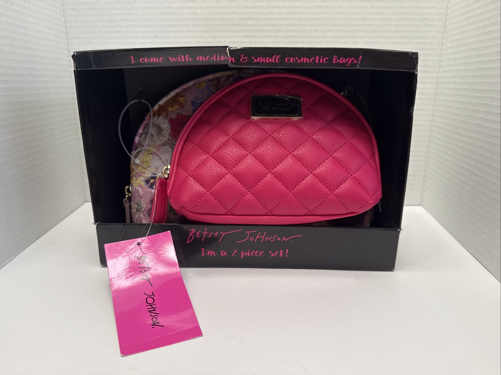 Betsey Johnson 🩷 Woman Cosmetic Bags Pink Multi Floral 2 Piece Gift Set  NWT
