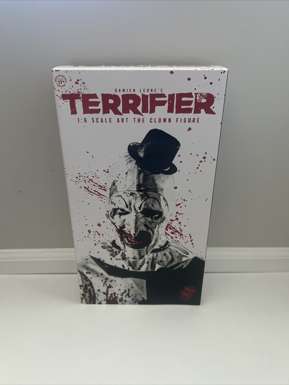 Terrifier : ART the Clown Trick Or Treat Studios 1/6 Scale Action Figure
