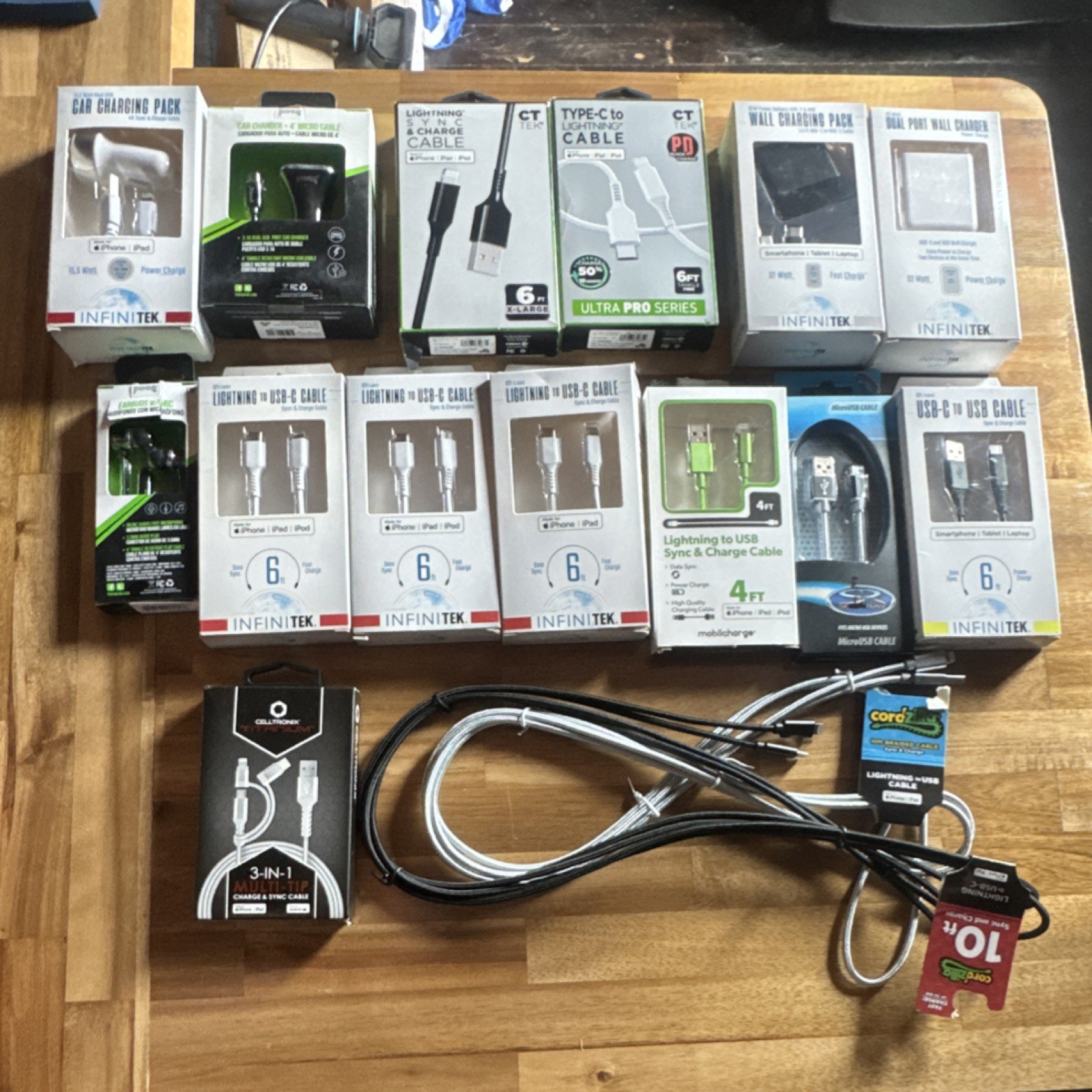 INFINITEK Celltronix pong 3-IN-1 Charging Cable Fast Charging USB-C Lightning