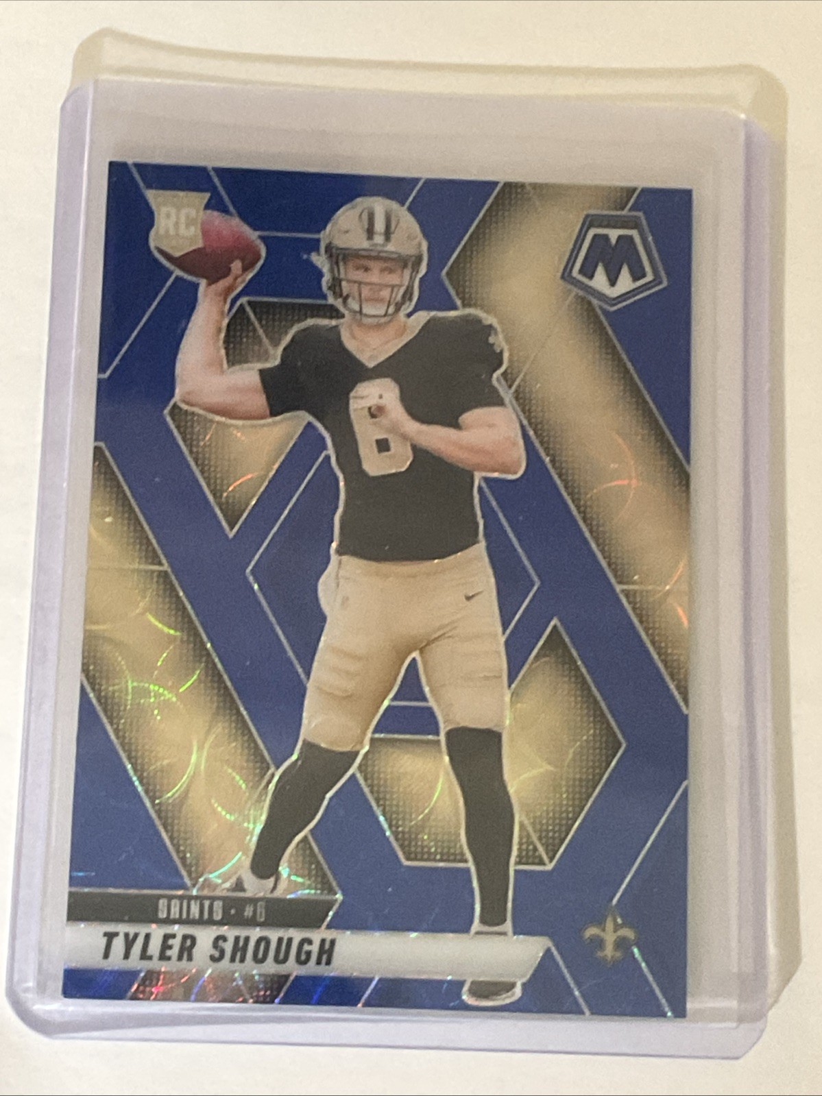 2025 Panini Mosaic - Rookies Tyler Shough #312 Blue Scope Prizm (RC)