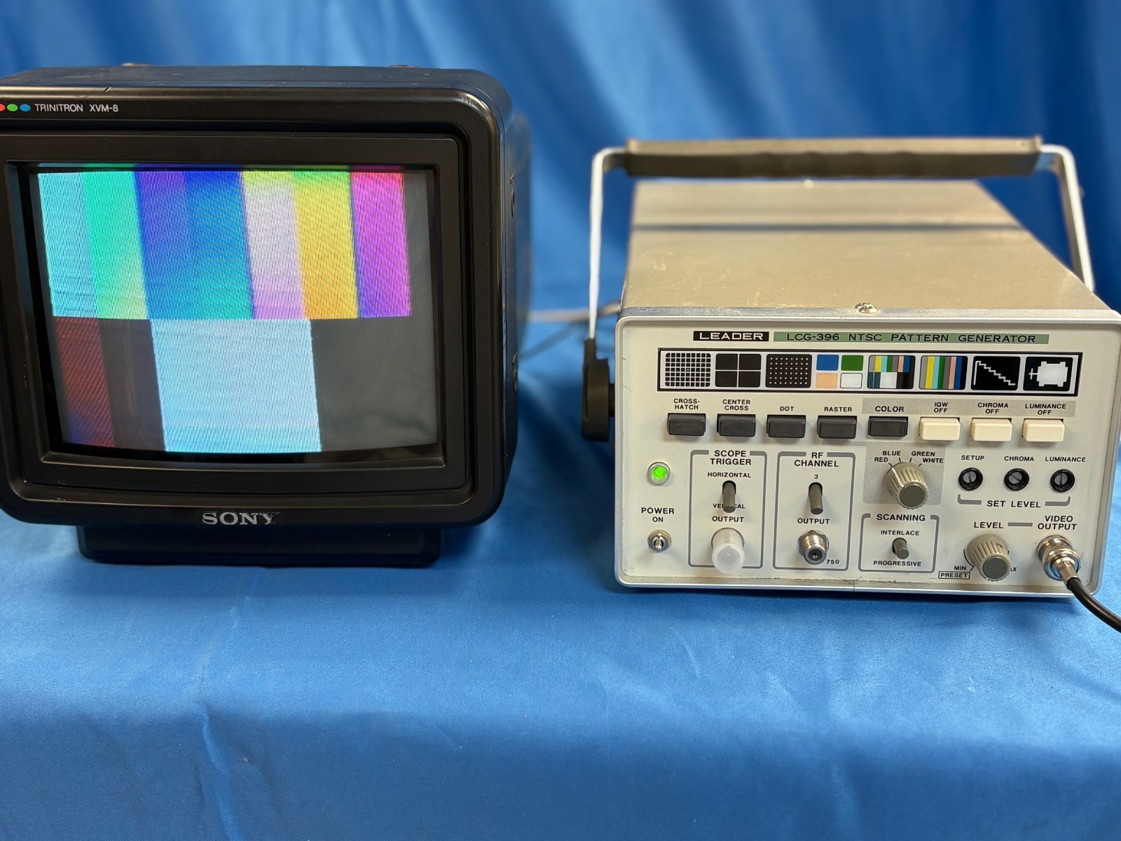 Sony Triniton XVM-8 (12V) / LEADER LCG-396  NTSC / VIDEO BUNDLE