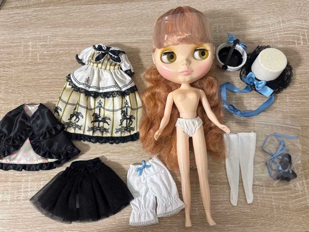 Neo Blythe Heart of Montmartre Outfit #QY2LE7