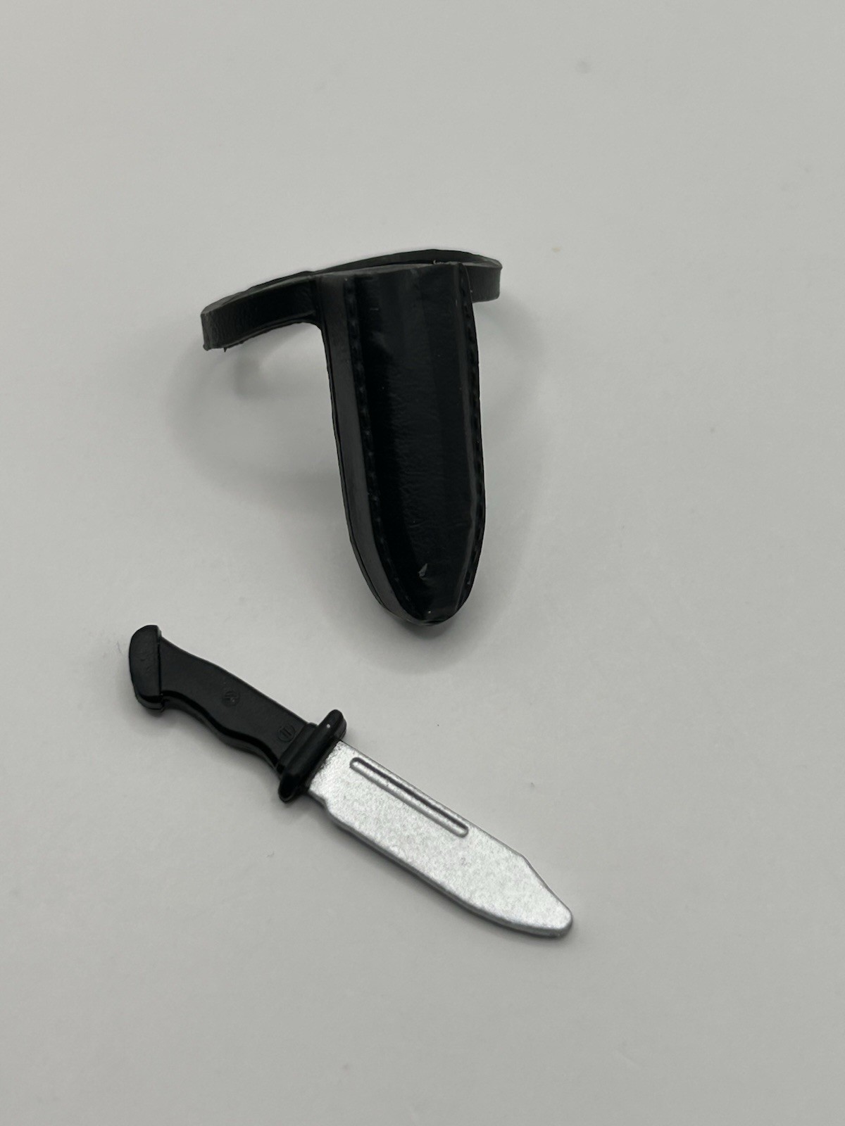 GIJoe Classified Series Grim Viper Knife & Leg Sheath Fodder 1/12 Scale