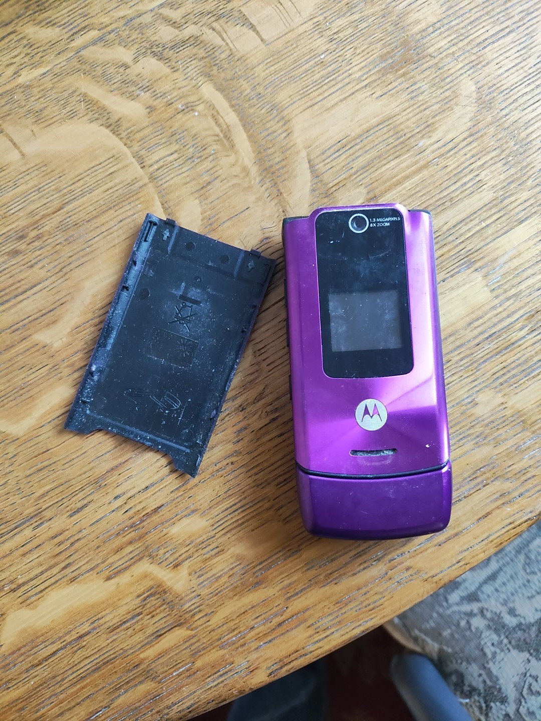 Motorola W510 ROKR Flip Phone — Rare Vintage Model Display Only