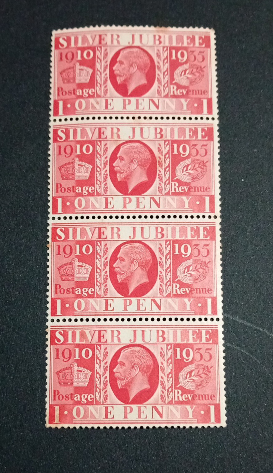 GB KGV 1935 Silver Jubilee 1d Red. Block of 4 stamps SG454 MNH