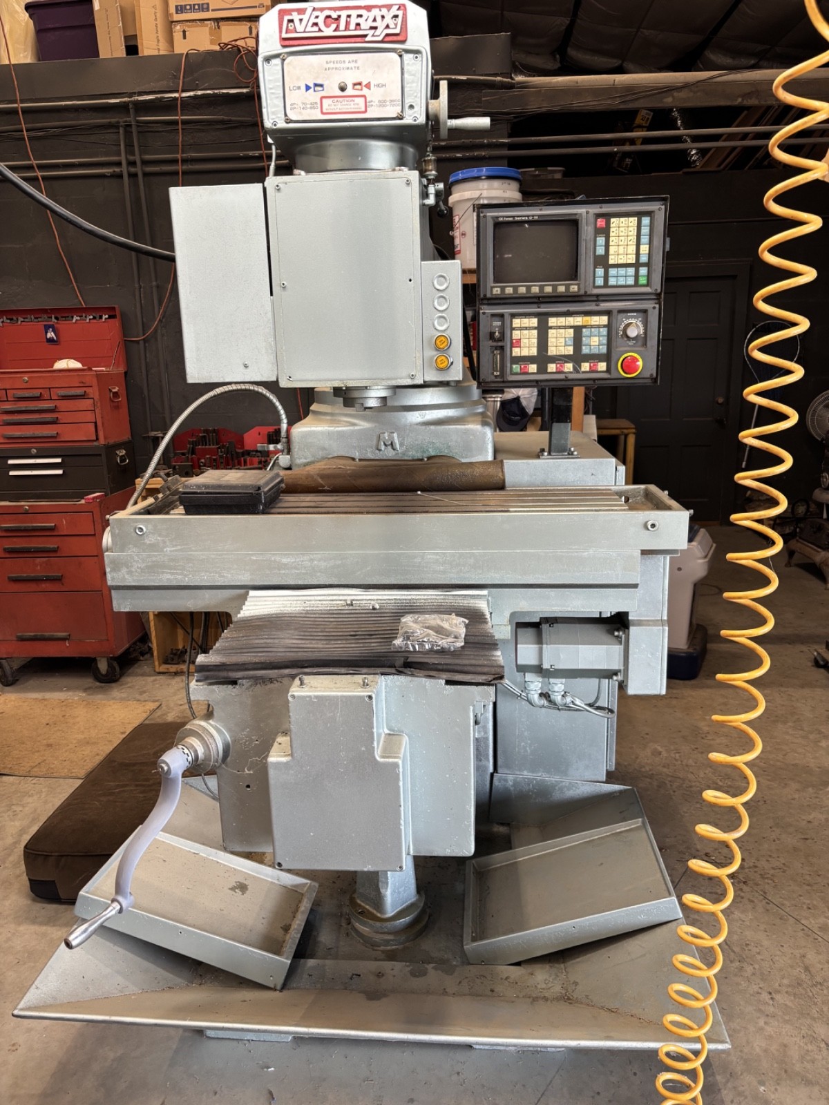 CNC milling machine preowned Vectrax model WS-20CNC GE Fanuc O-M controller