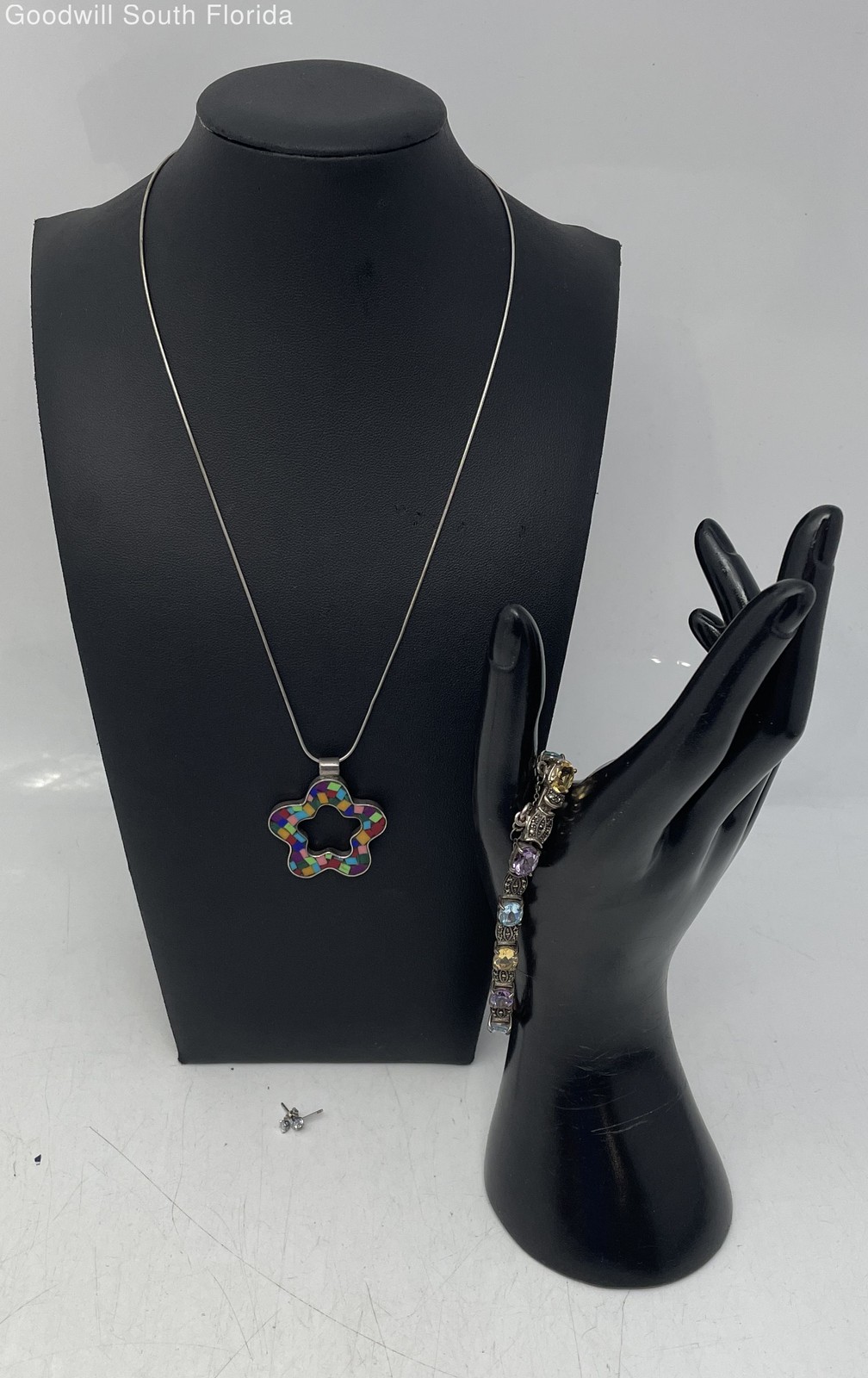 Silver Stamped/Unstamped Chain-Pendant-Bracelet-Earrings (3 Pcs) Weight 30.7g