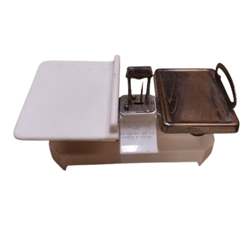 Vintage Avery butcher's Scale 20 lb White Enamel England