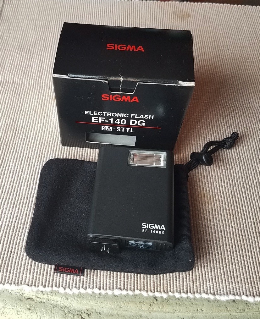Sigma EF-140DG SA-STTL Electronic Flash