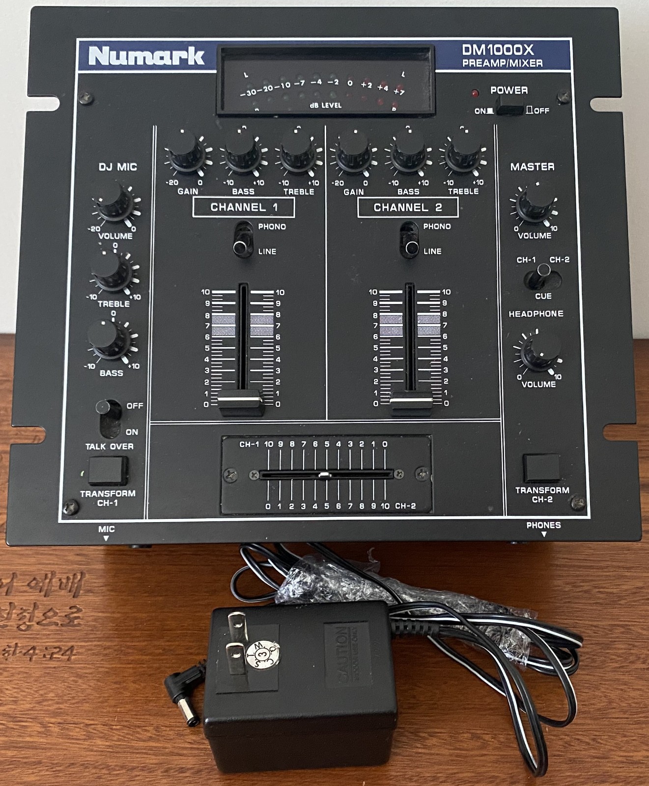 Numark DM 1000x PreAMP/Mixer "Tested"