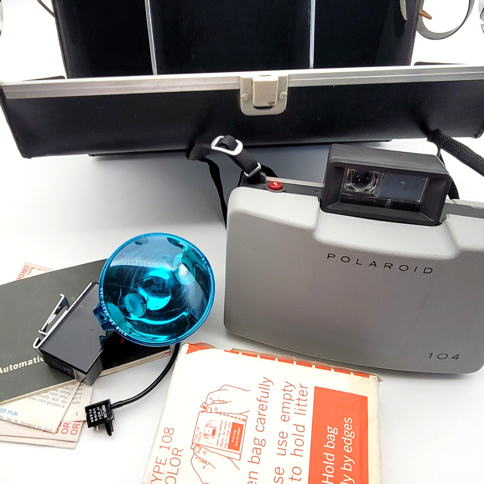 Polaroid 104 Automatic Land Camera 1960s Vintage Case Flash Manual Cold Clip