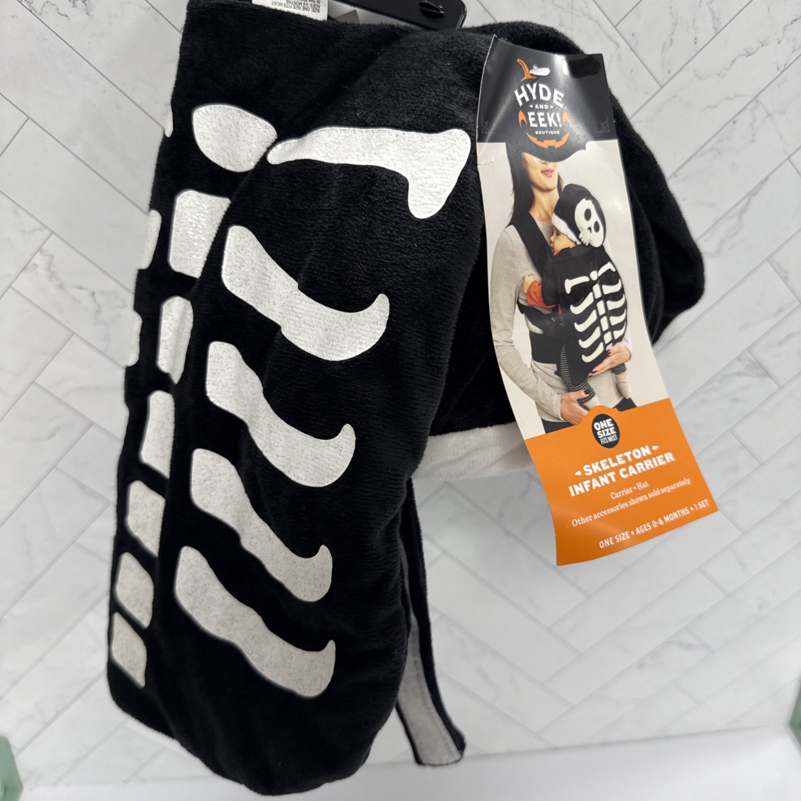 NWT Hyde and Eek Boutique Skeleton Infant Carrier Cover Halloween Costume