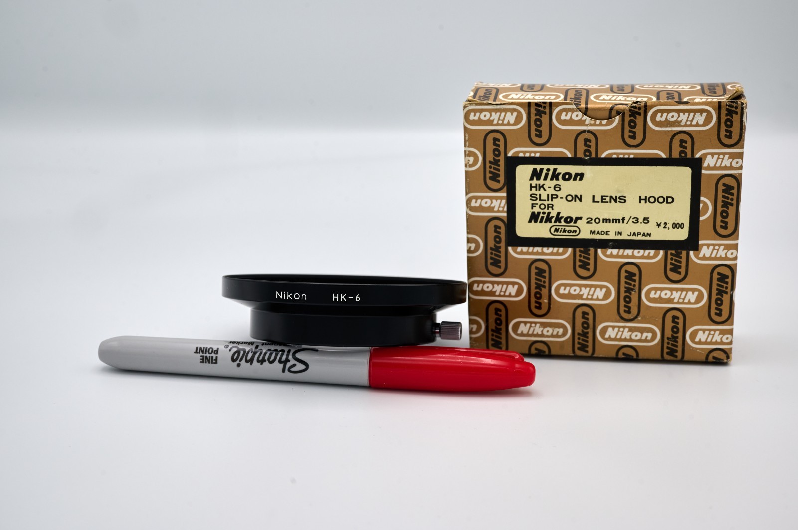 Nikon HK-6 slip-on lens hood, New in the original box