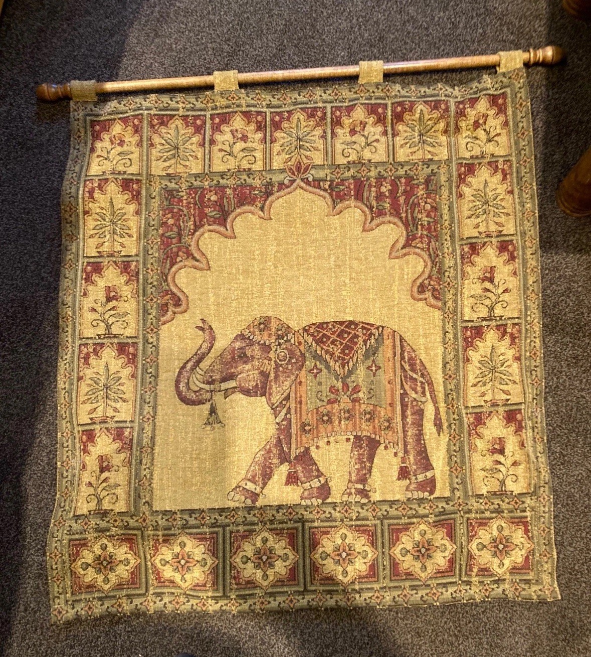 Vintage French Elephant Lovely Scene Home Decor Wall Hanging Tapestry 83 x 74 cm