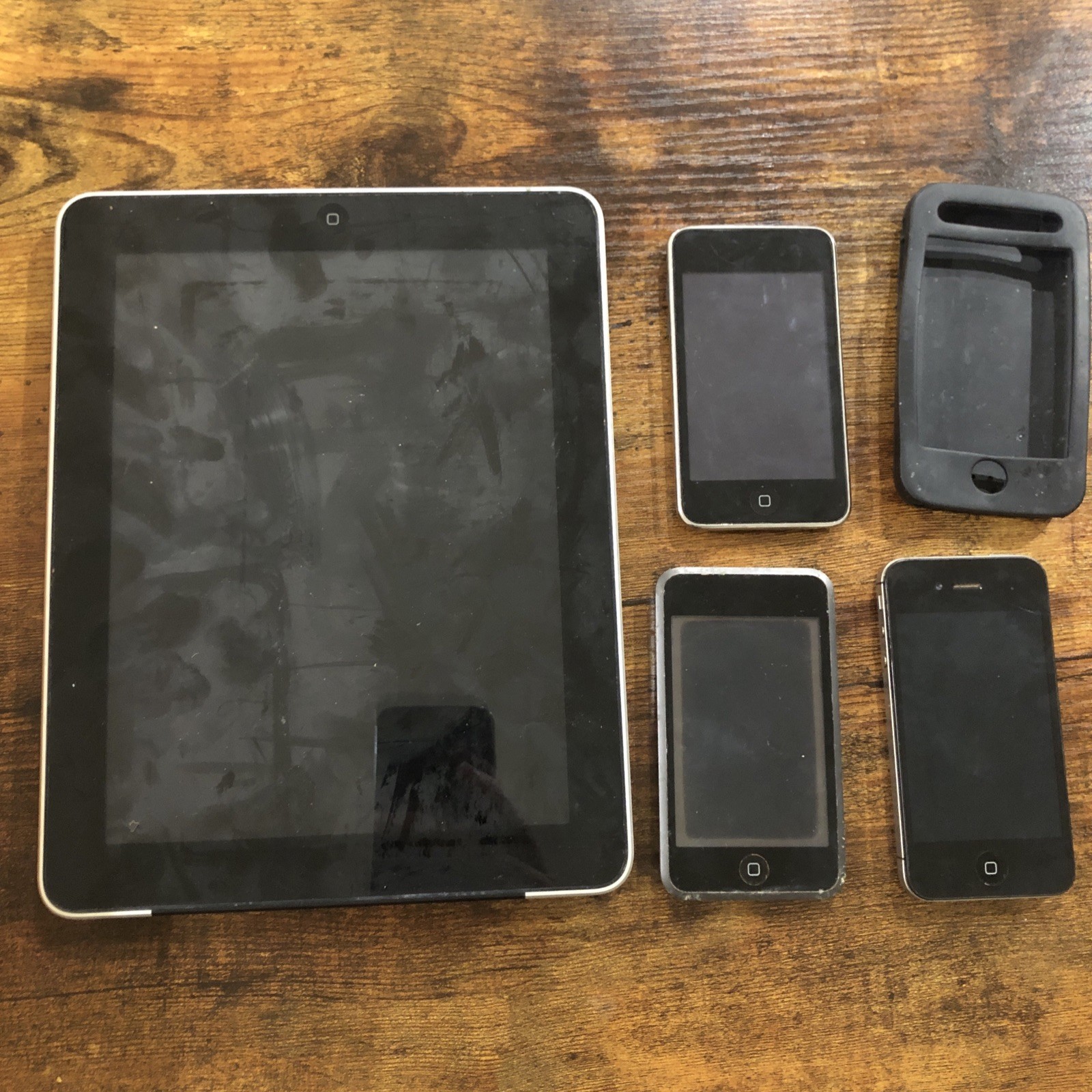 Lot Of Broken Apple Products