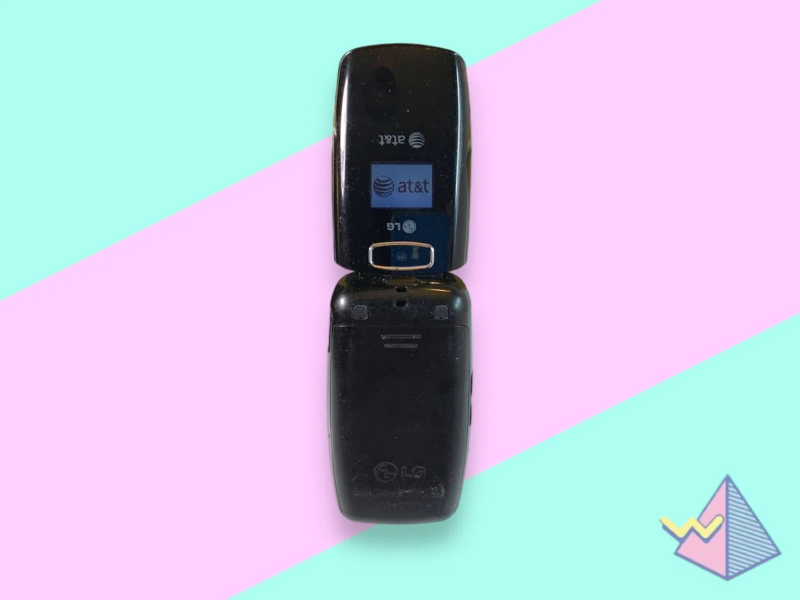 Vintage AT&T LG Camera Flip Phone.