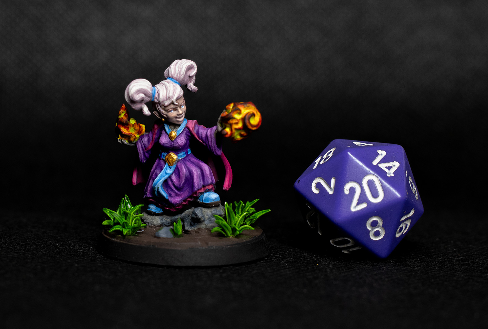 Pro Painted 32mm Female Gnome Wizard Miniature | D&D Sorcerer Cleric Warlock Min