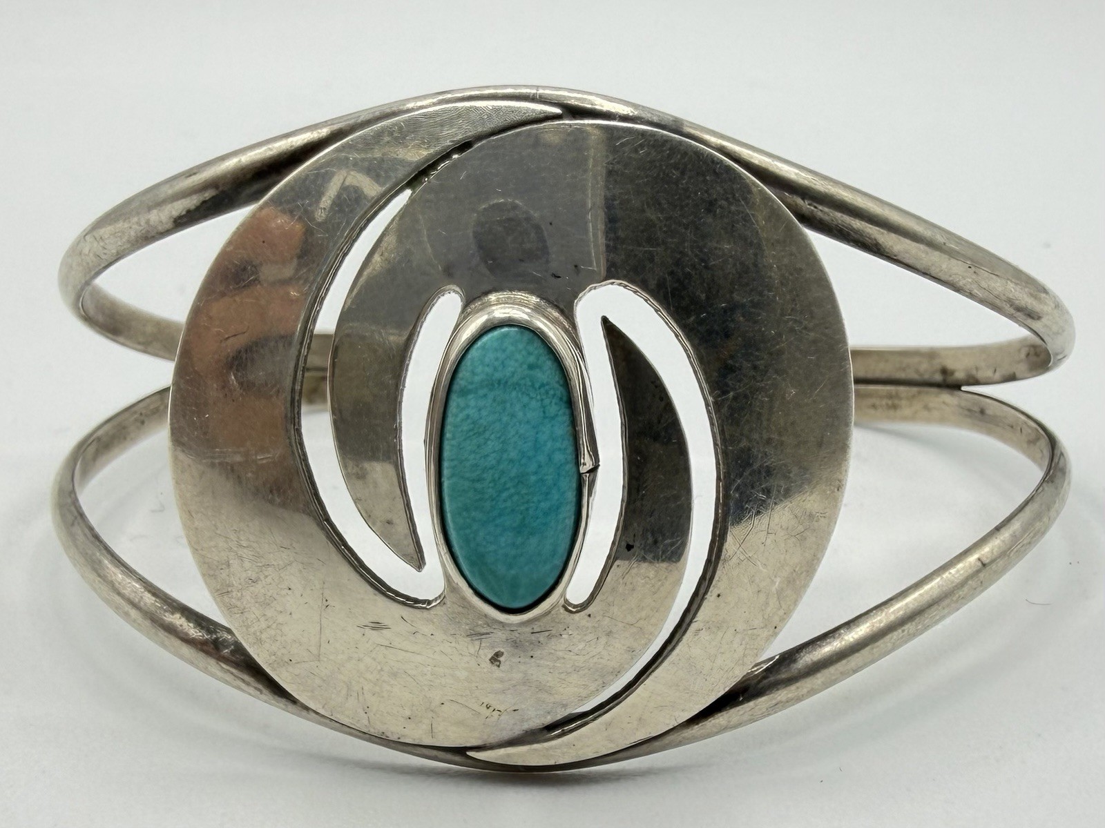VTG  Navajo Turquoise Sterling Silver Native American Swirl Cuff Bracelet