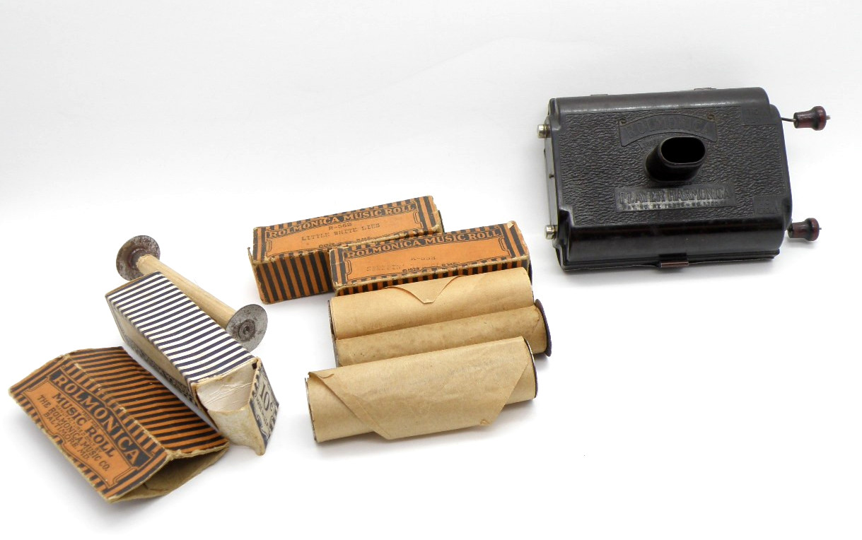 Vintage ROLMONICA Harmonica Player w/ 6  Music Rolls Bakelite 1920's USA