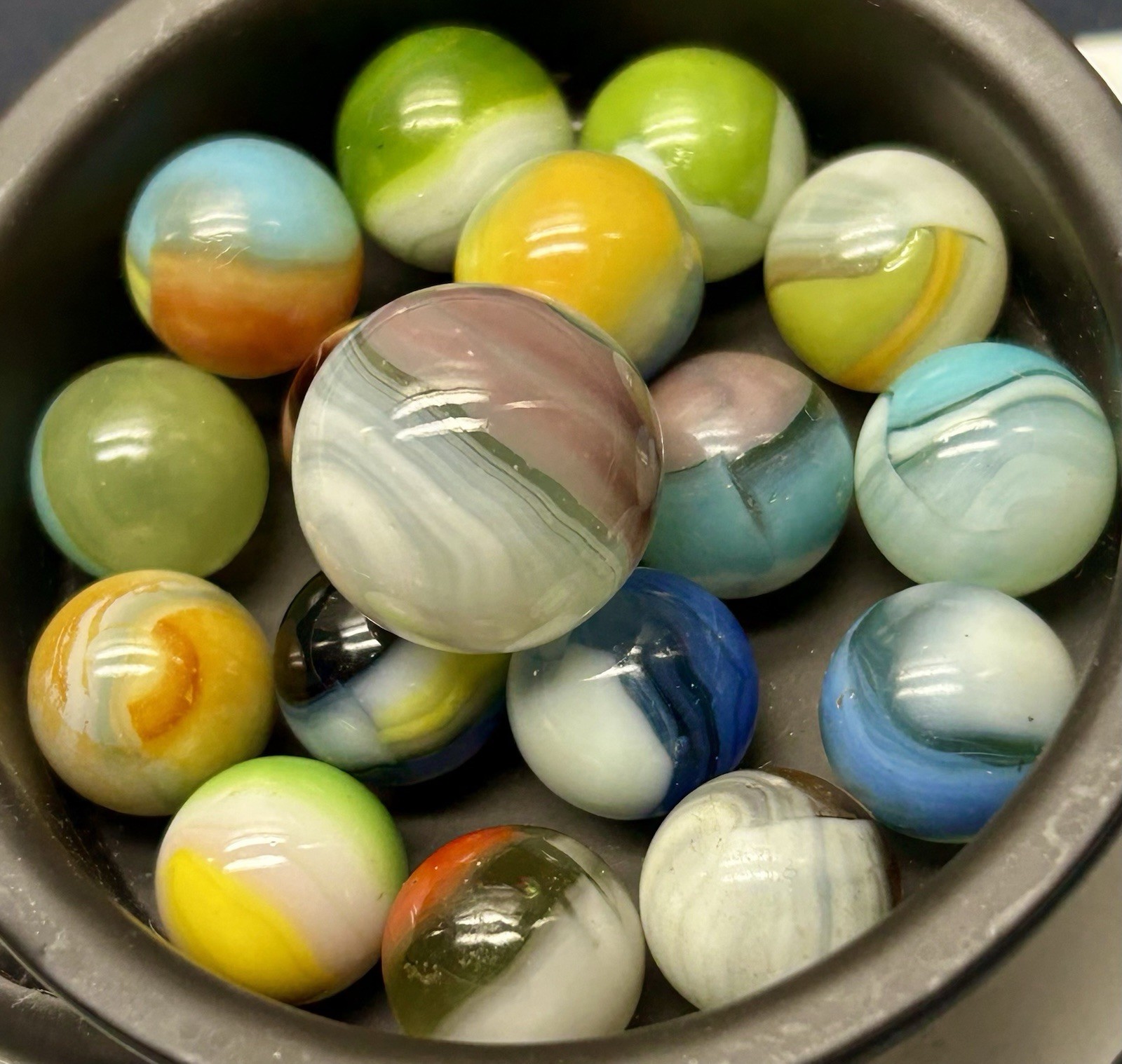 Lot Of 15 Vintage Vitro Tigers Eye Marbles NM Condition 5/8-7/8 Mixed Types