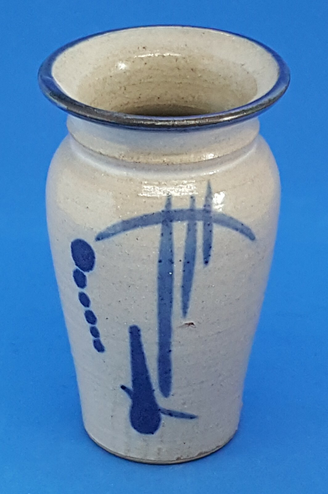 Chinese export blue & beige vintage pre Victorian oriental antique small vase