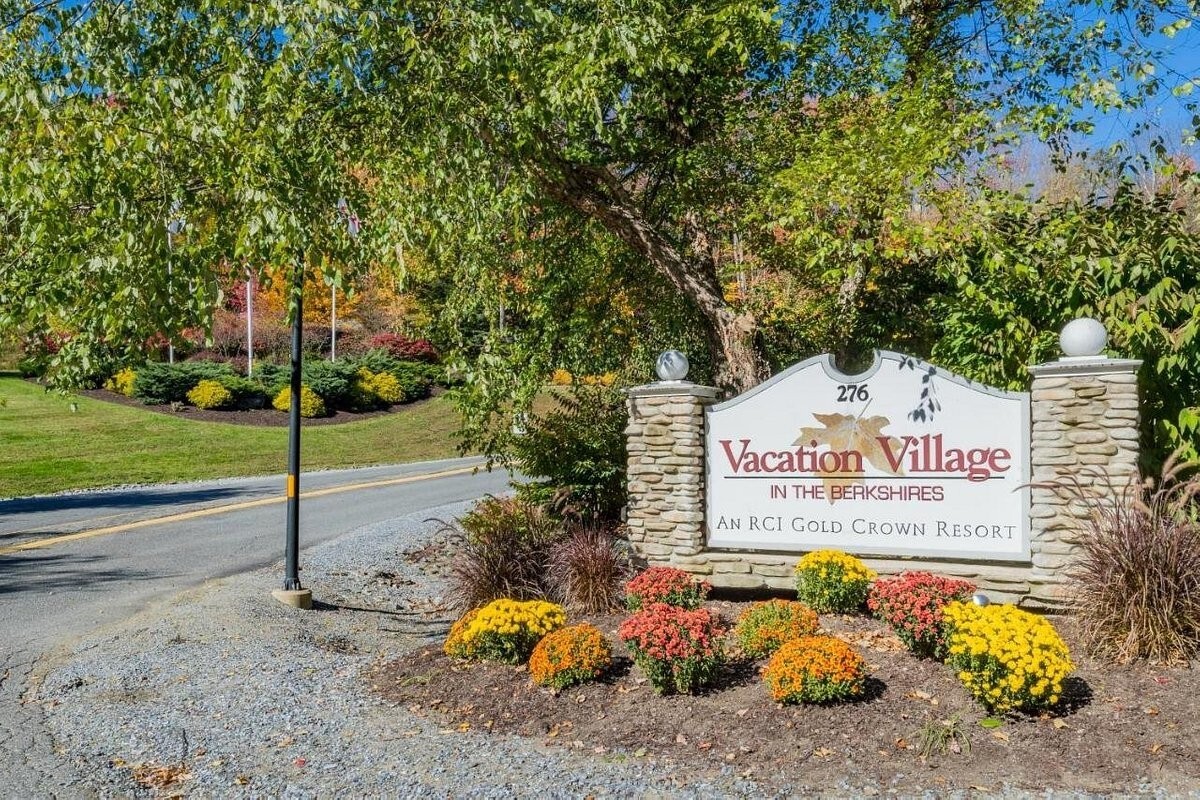 VACATION VILLAGE IN THE BERKSHIRES ~ SPRING WEEK ~ 2027 USE AVAILABLE!!